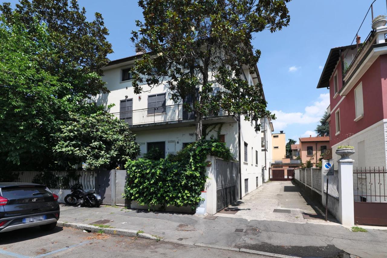 Appartement Primopiano - Euclide à Milan Extérieur photo